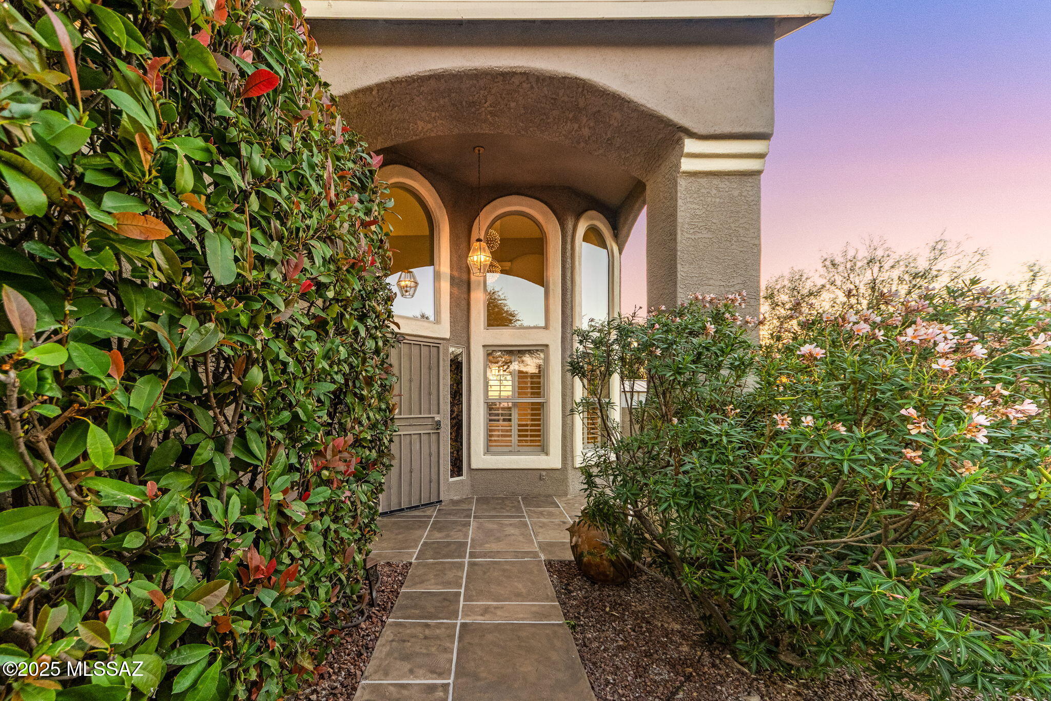 2025 W Golden Rose Place