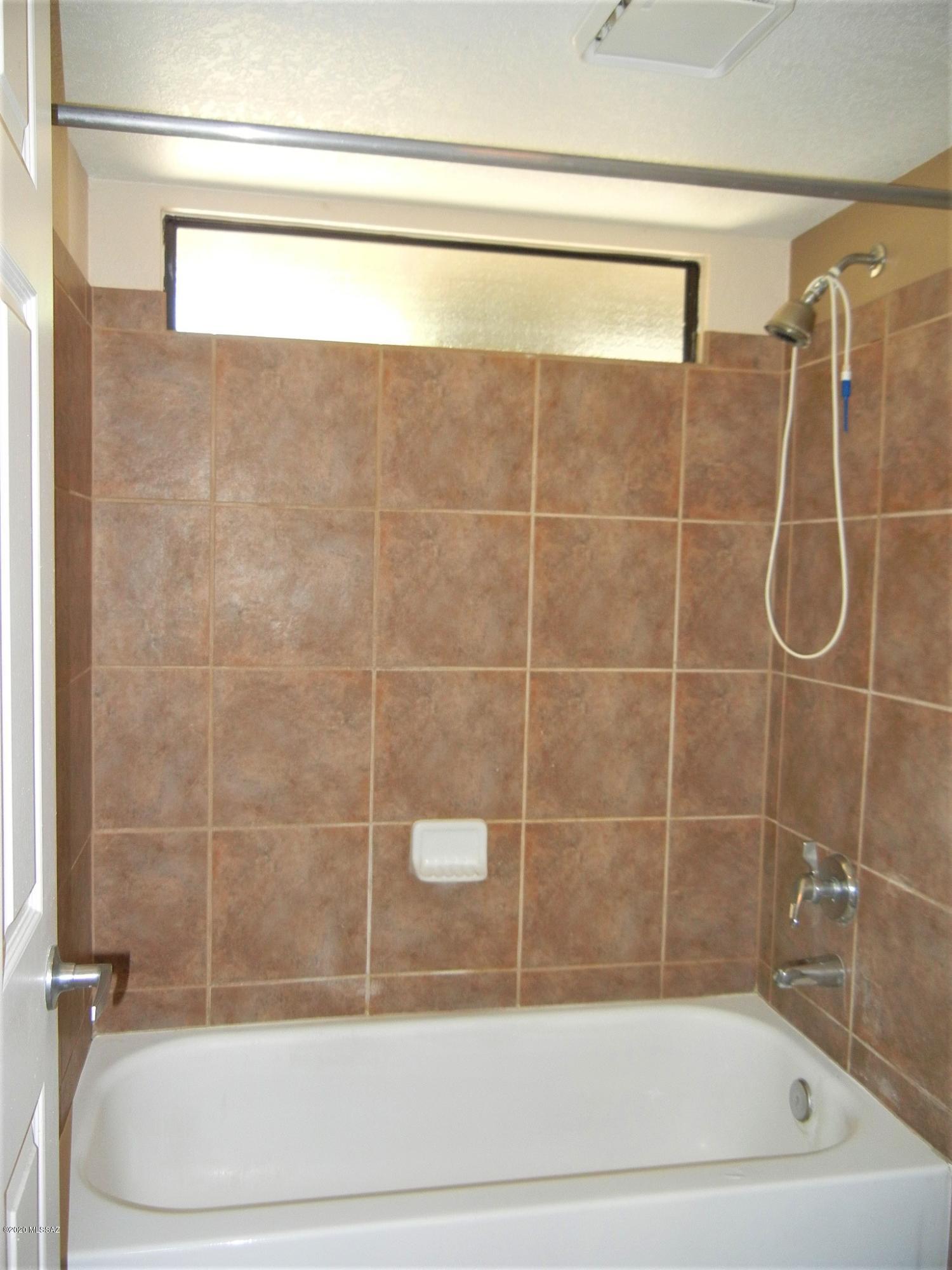 Greens at Ventana Canyon - Residential