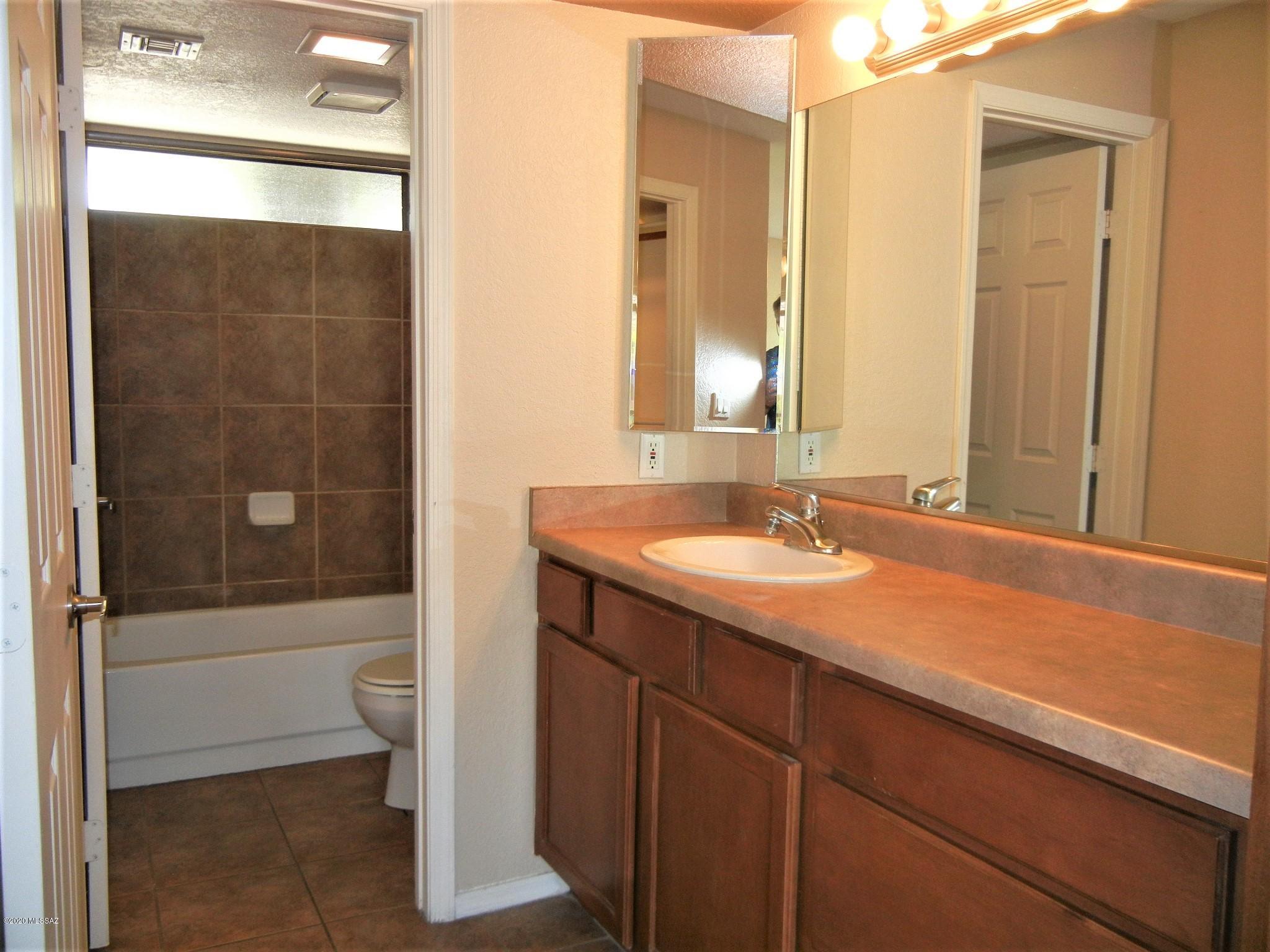 Greens at Ventana Canyon - Residential