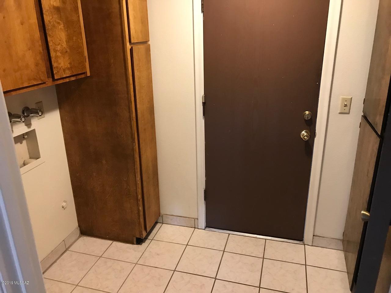 Sutton Place (1-120) - Residential