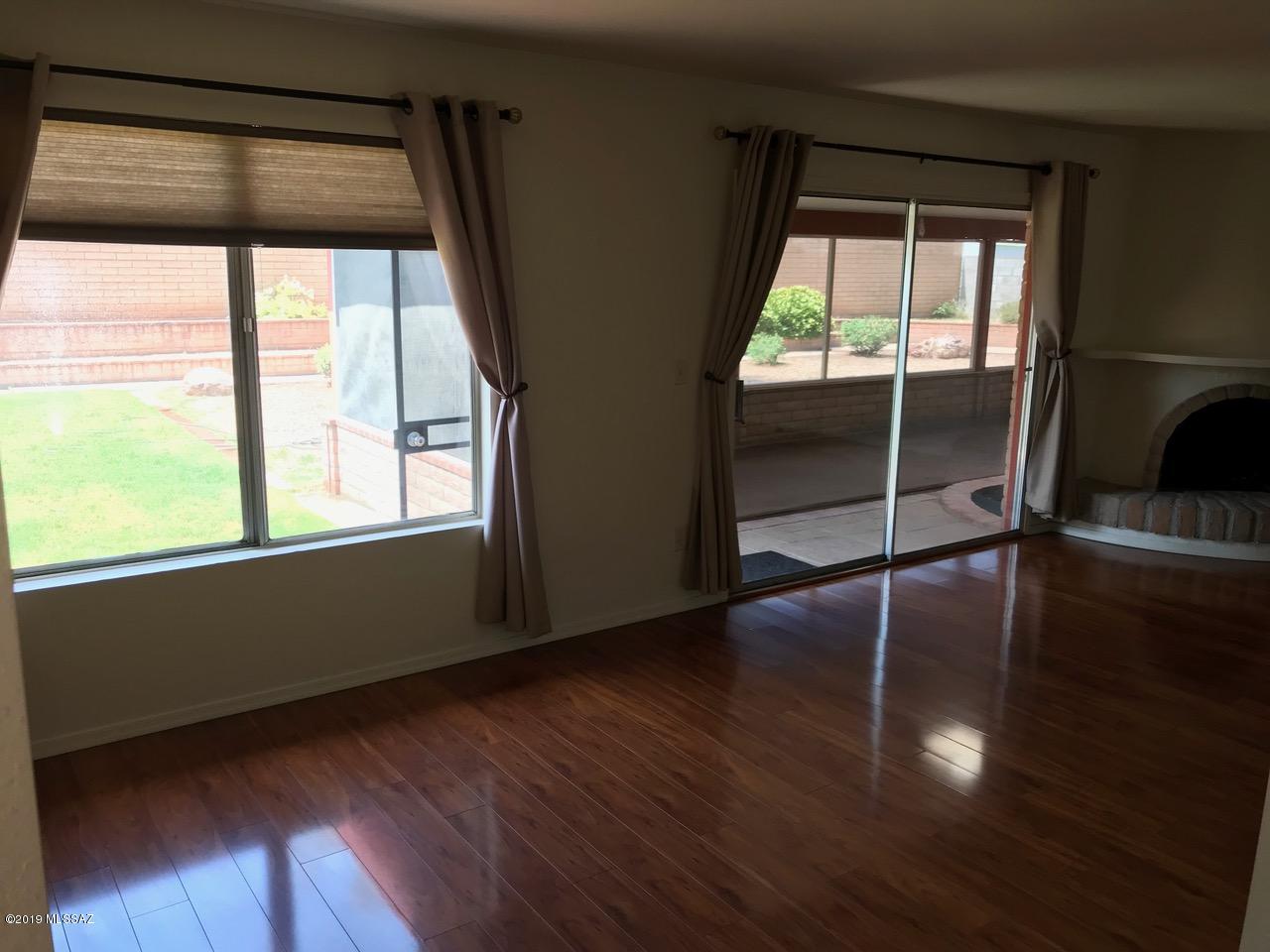 Sutton Place (1-120) - Residential