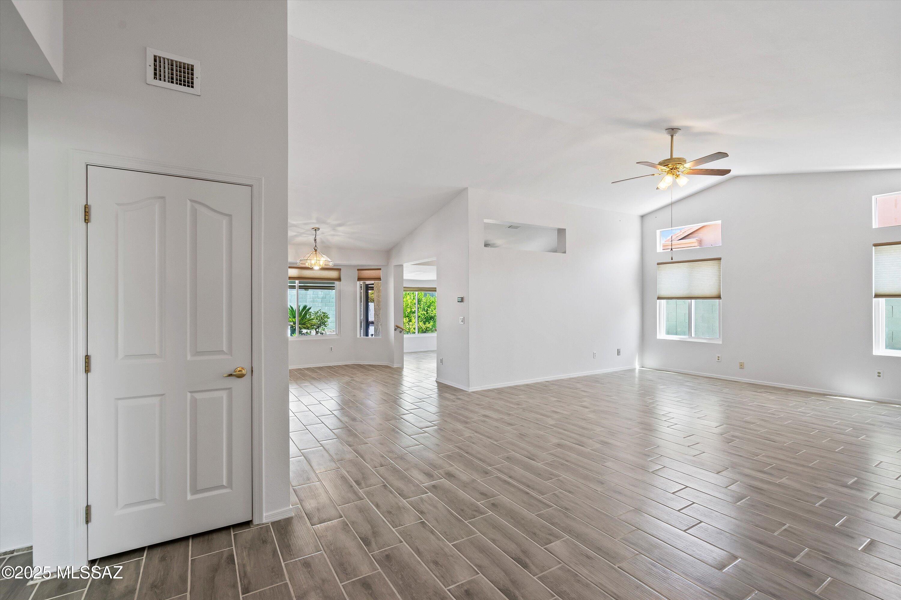 38240 S Mountain Site Drive