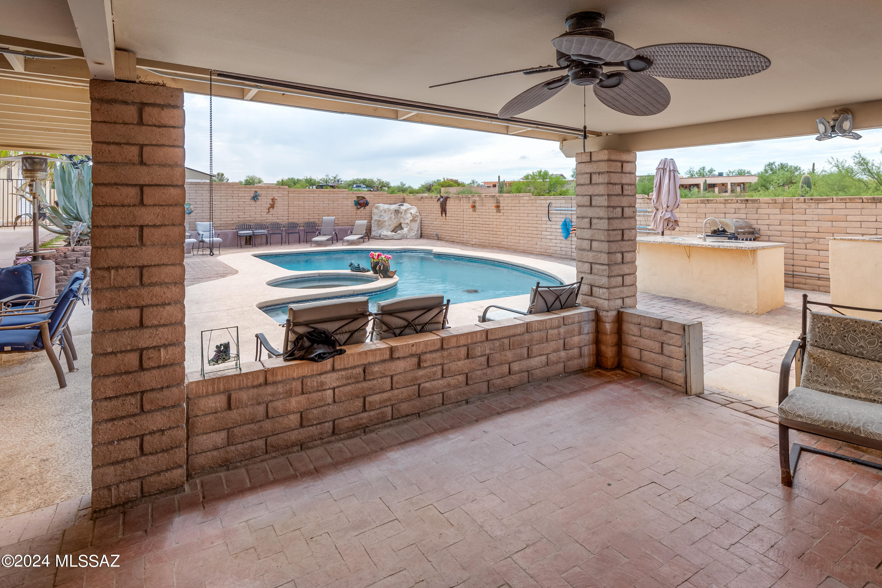 Casas Adobes Estates (650-760) - Residential