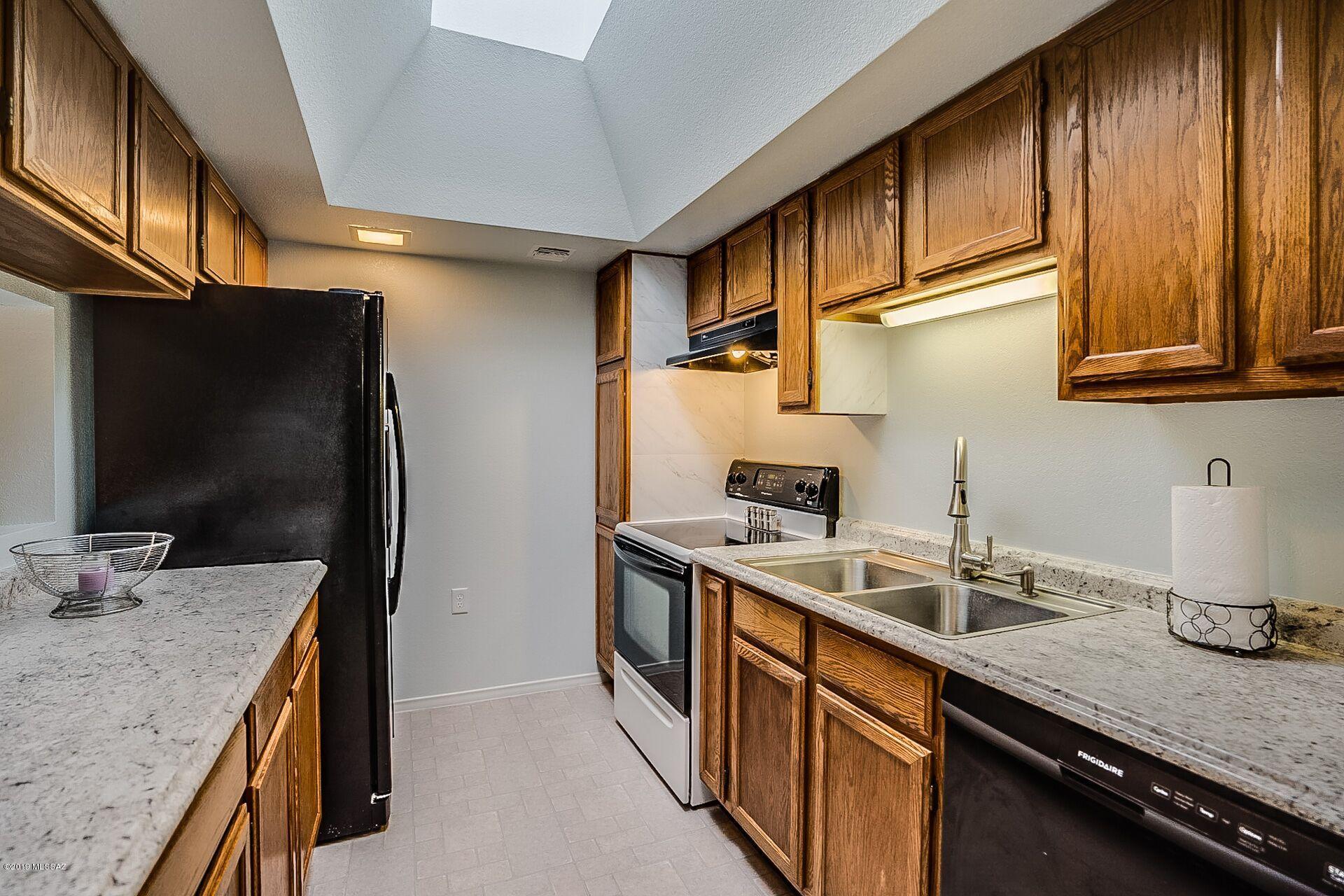 La Cholla Hills(1-313) - Residential
