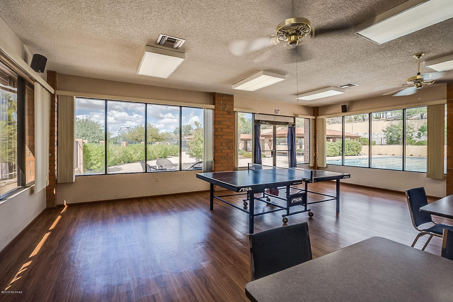La Cholla Hills(1-313) - Residential