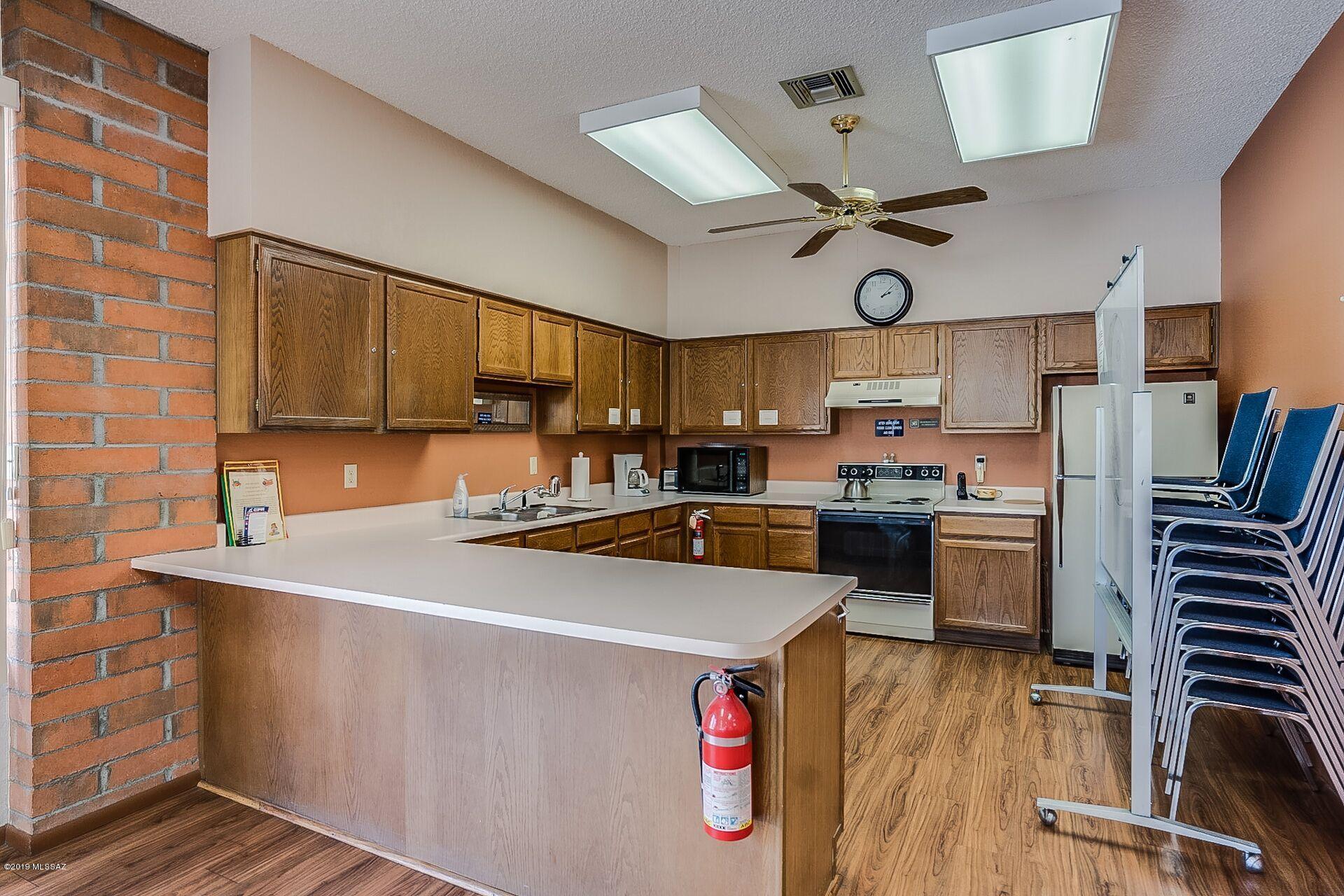 La Cholla Hills(1-313) - Residential