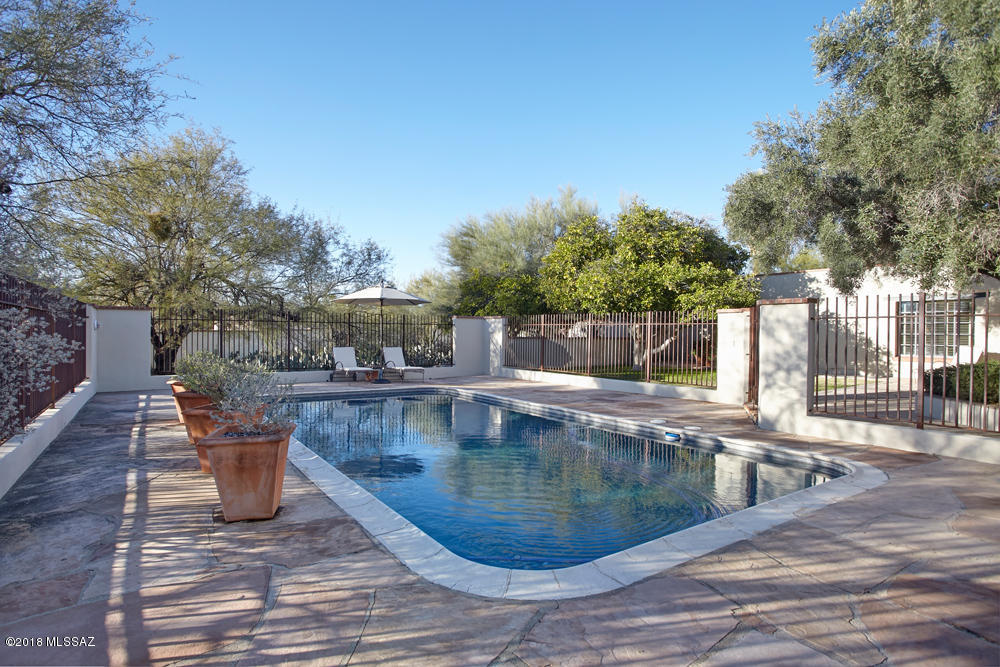 Casas Adobes Addition - Residential