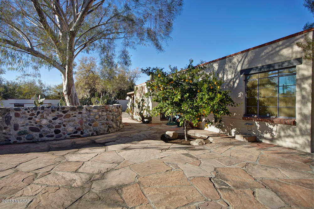 Casas Adobes Addition - Residential