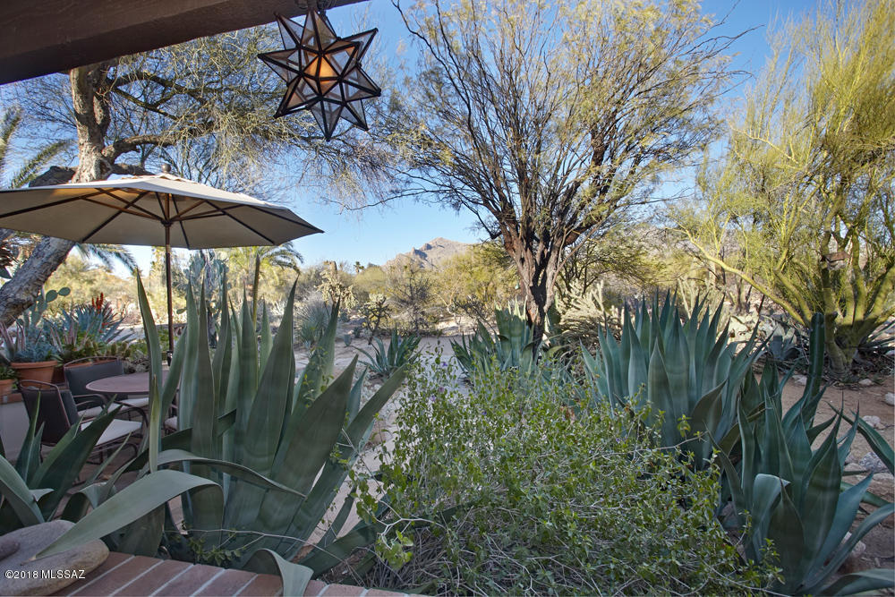 Casas Adobes Addition - Residential
