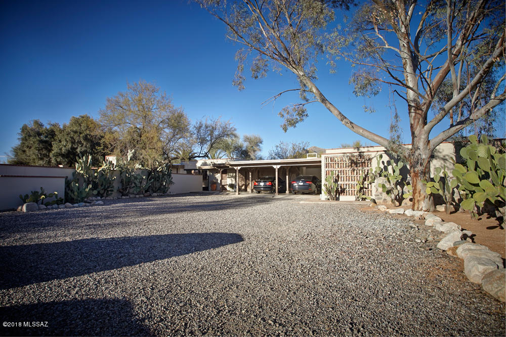 Casas Adobes Addition - Residential