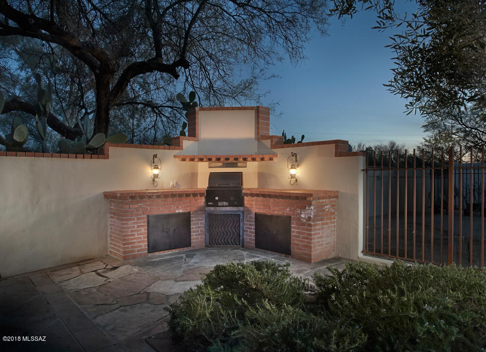 Casas Adobes Addition - Residential