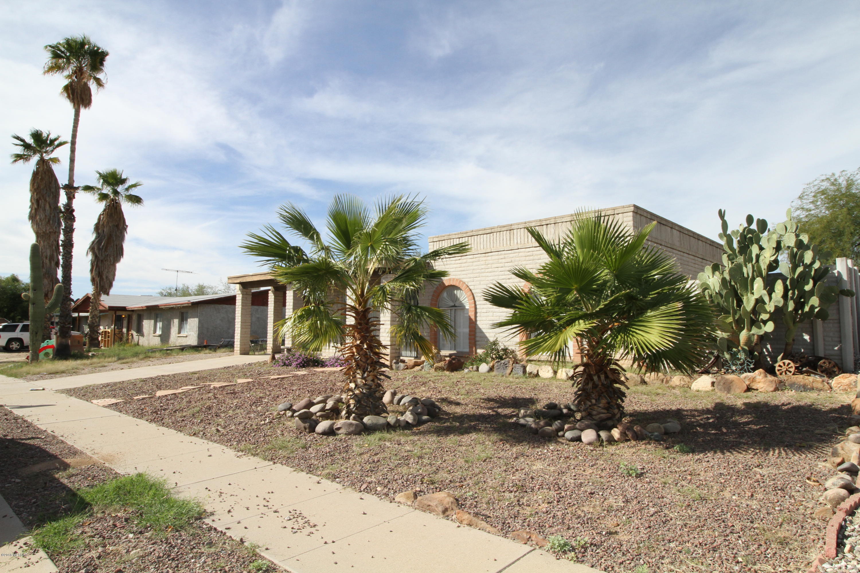 Casas Adobes Park (1-93) - Residential