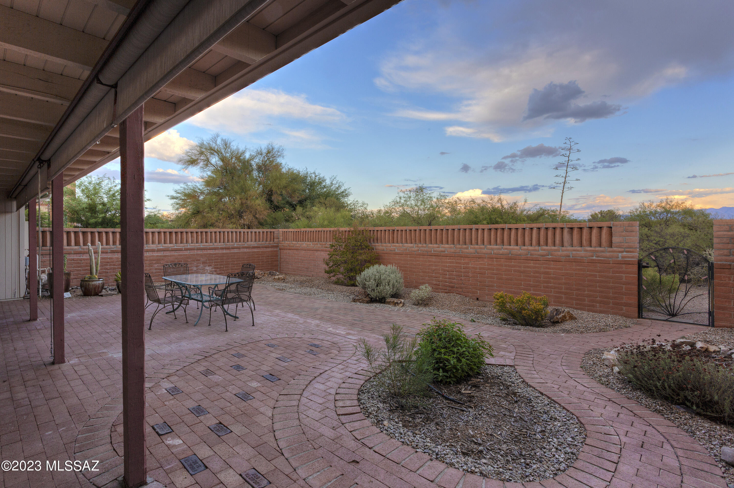 Green Valley Townhouses NO.6(1-84) - Residential