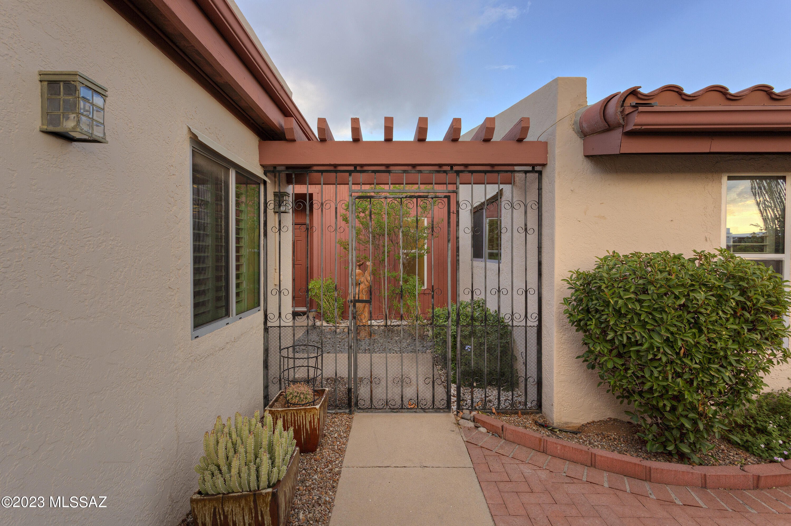 Green Valley Townhouses NO.6(1-84) - Residential