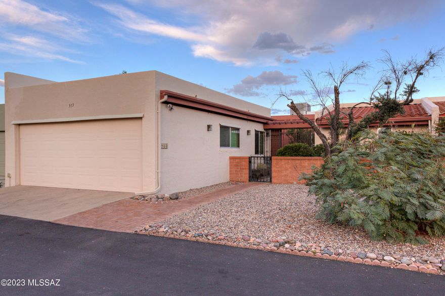 Discover the perfect oasis in this 3-bed, 2-bath townhouse in the heart of Green Valley. Spectacular mountain views, spacious living areas, a 2-car garage, and a prime location near GVR west center make this your ideal retirement haven.  Roof recently recoated and new irrigation lines were just installed in front and back yards. Seller is offering $2,000 flooring allowance so you can make the space even more your own. Don't miss this opportunity!