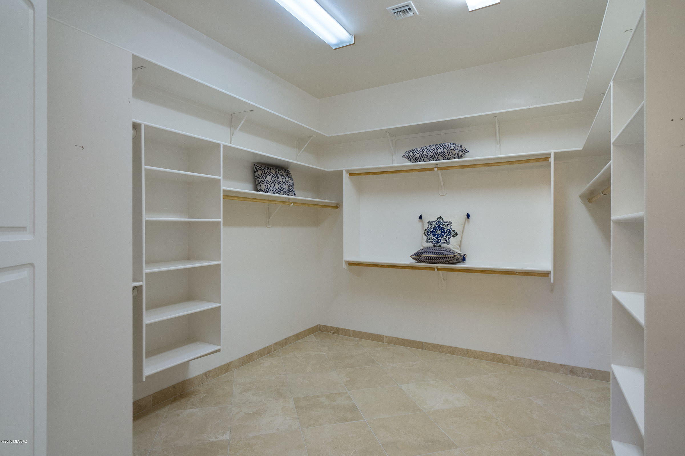 Canada Hills Est Phase ll (42-130) - Residential