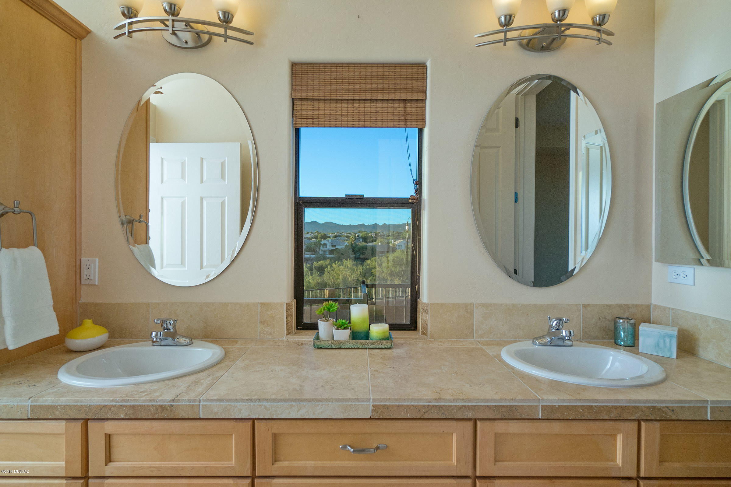 Canada Hills Est Phase ll (42-130) - Residential
