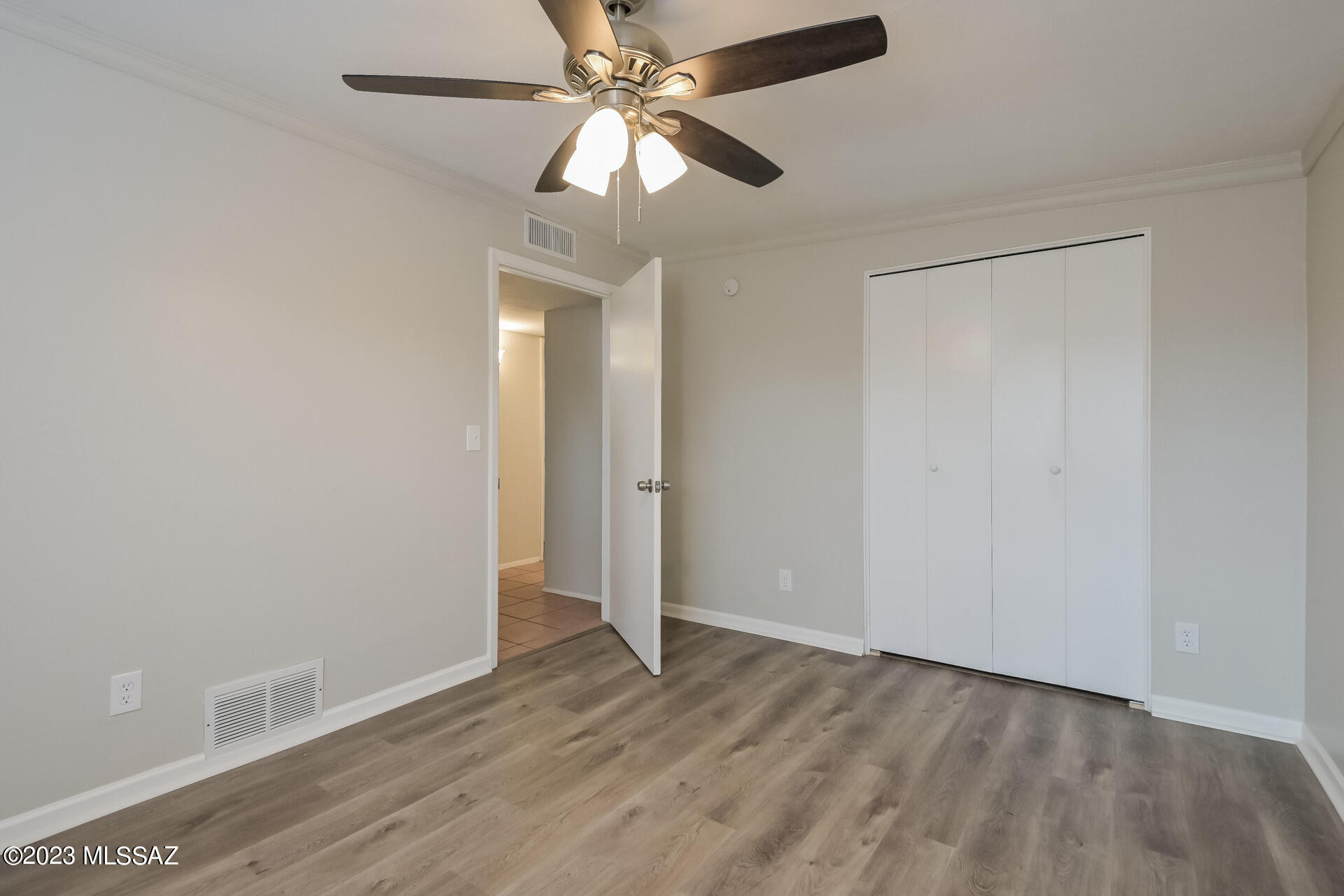 Pine Grove (1-101) - Residential Lease