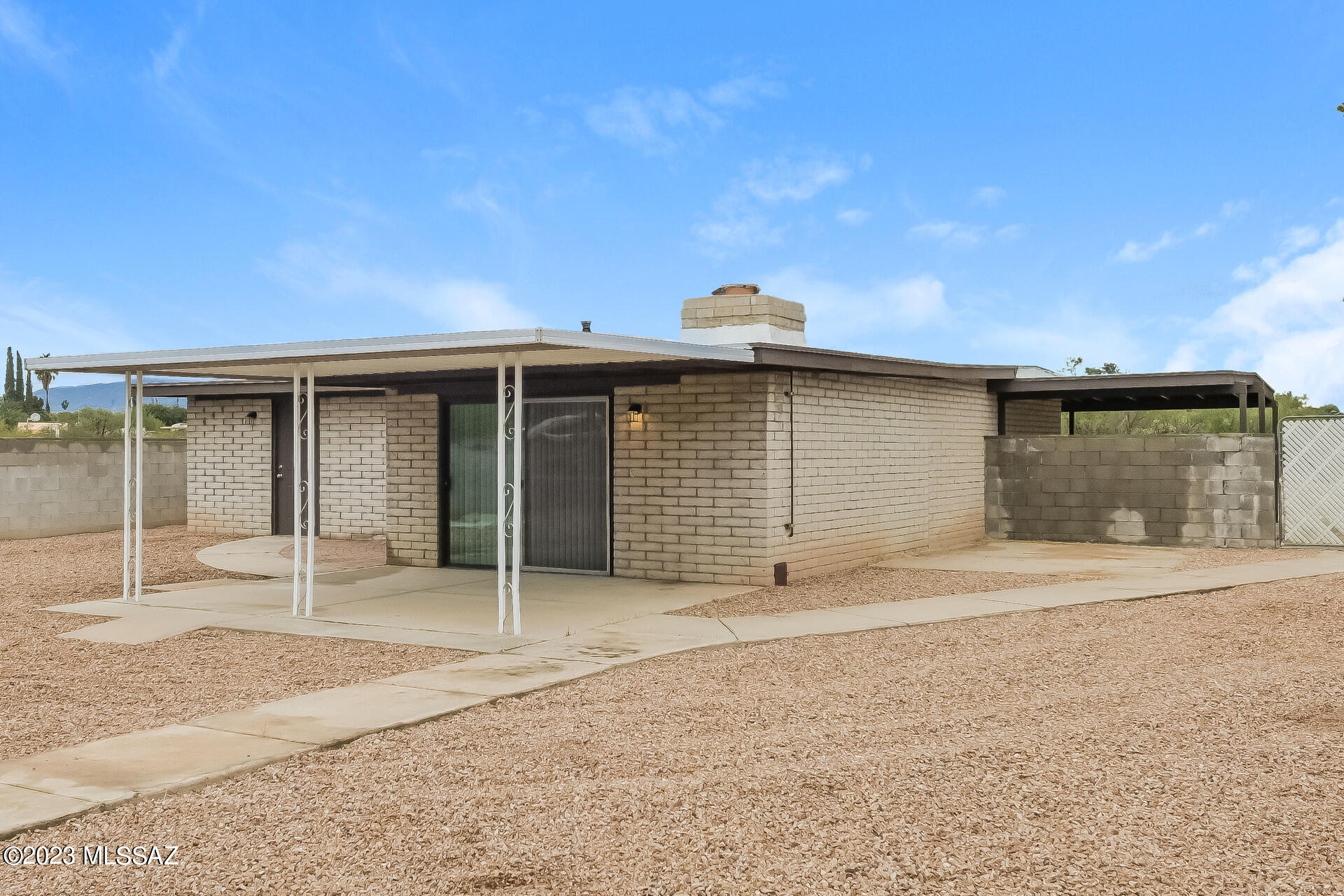 Pine Grove (1-101) - Residential Lease