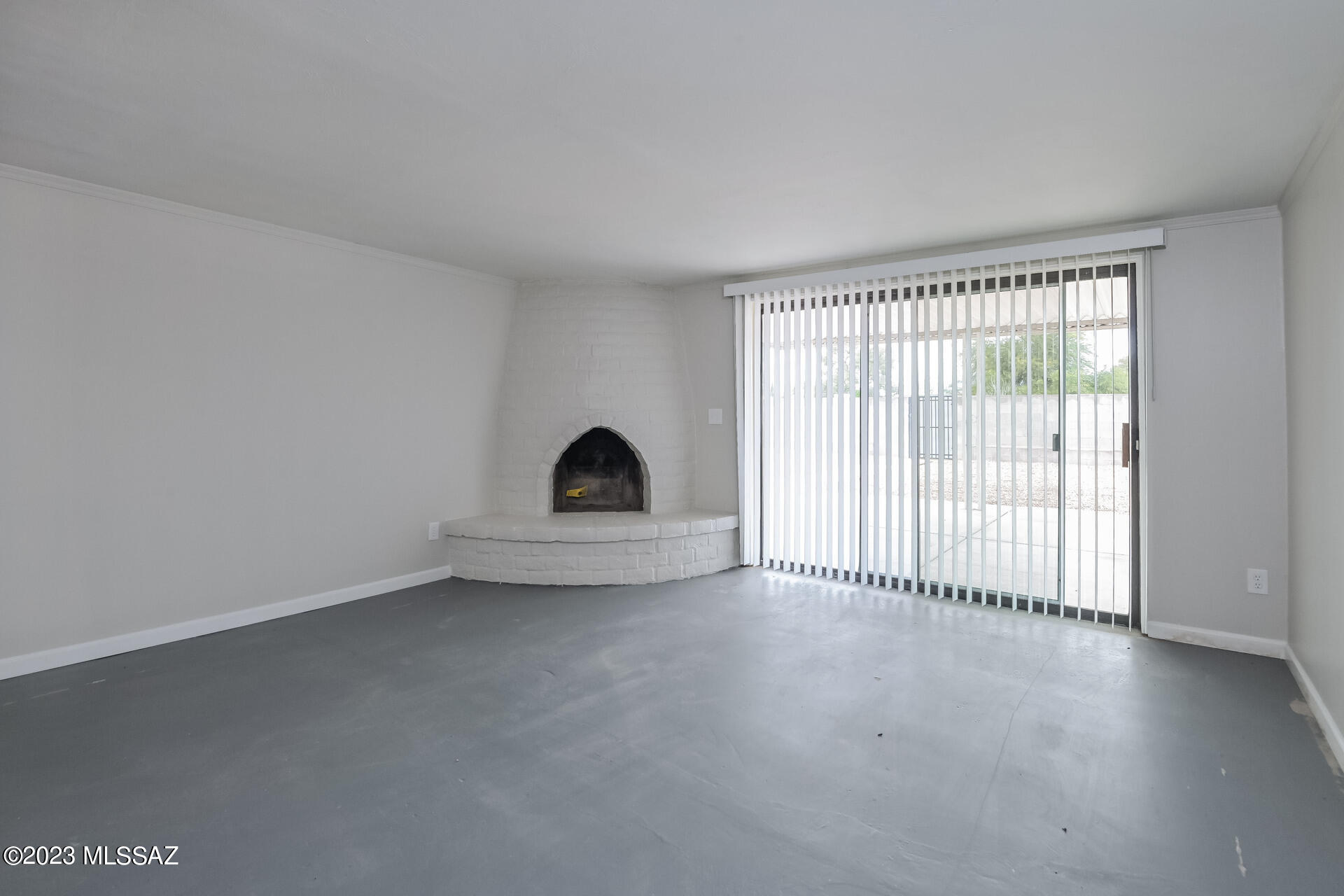 Pine Grove (1-101) - Residential Lease