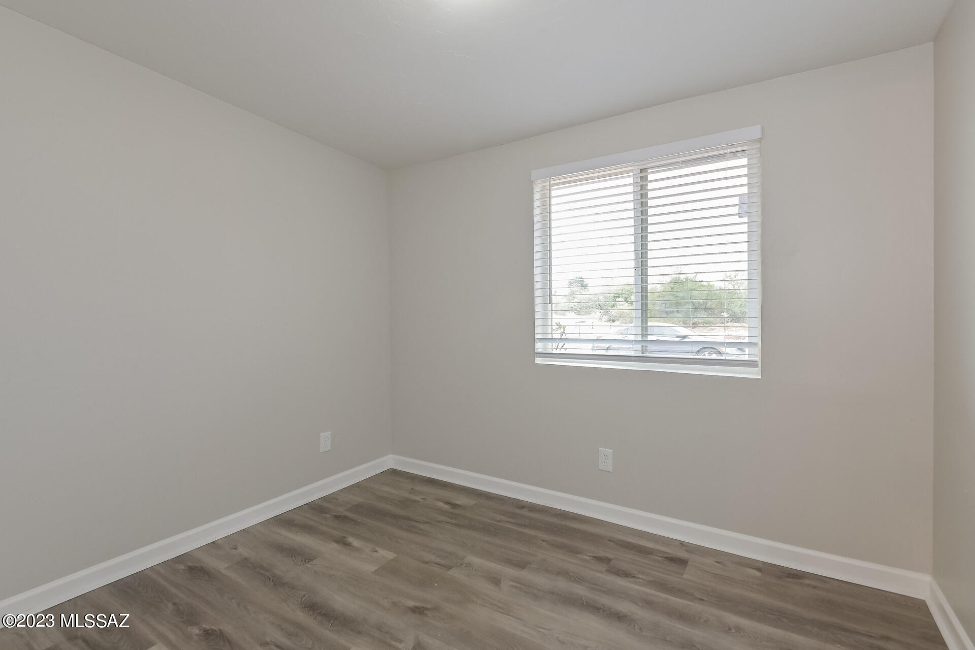 Pine Grove (1-101) - Residential Lease