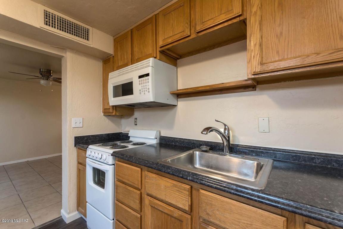 Campbell Ave. Acres - Residential Lease