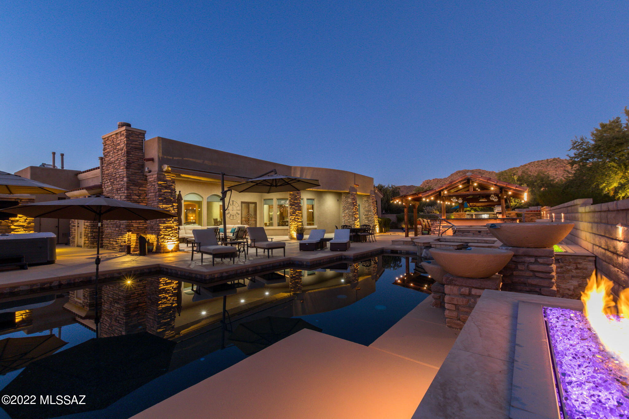 Dos Lagos at Dove Mountain (1-91) - Residential