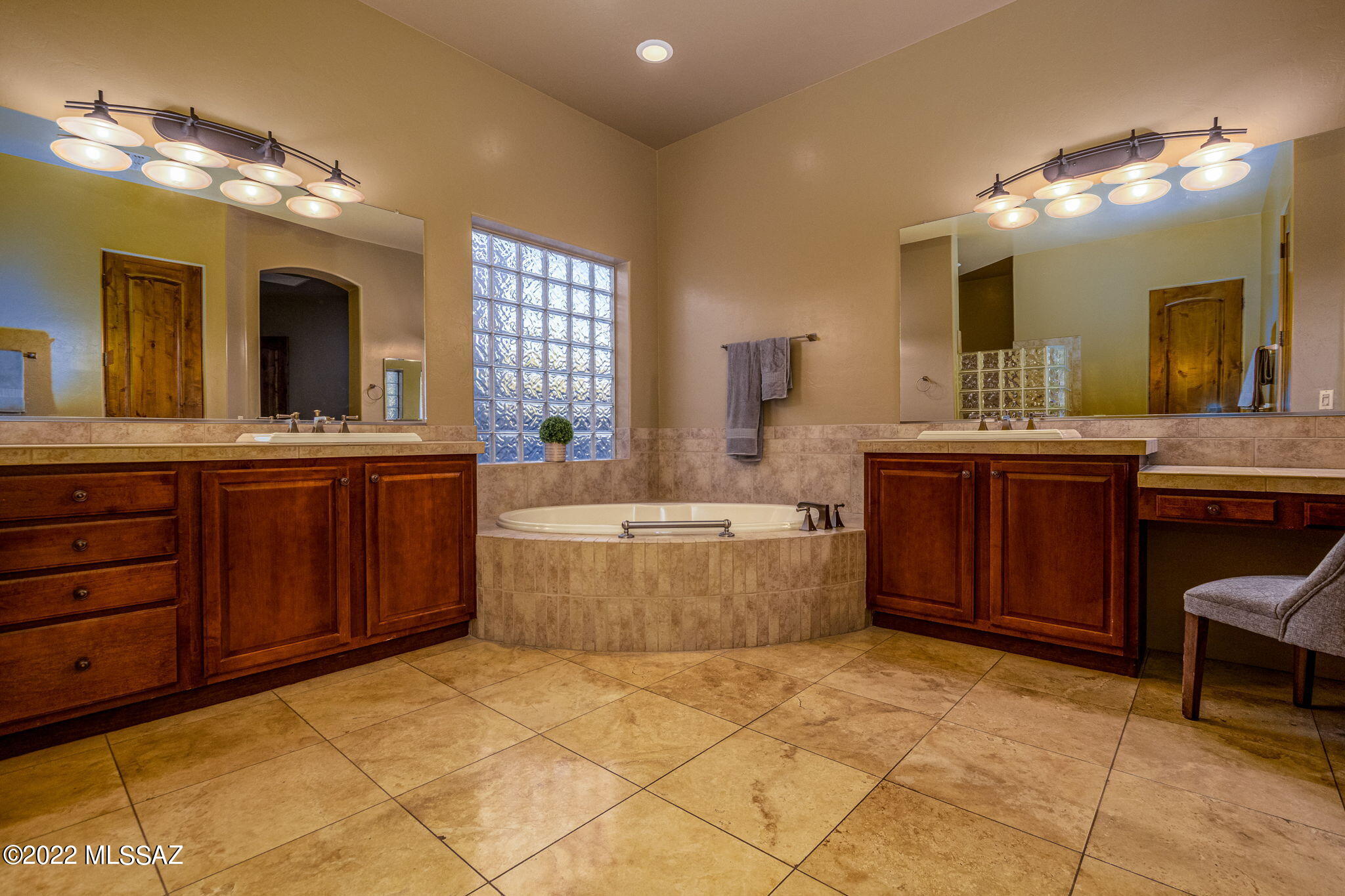 Dos Lagos at Dove Mountain (1-91) - Residential