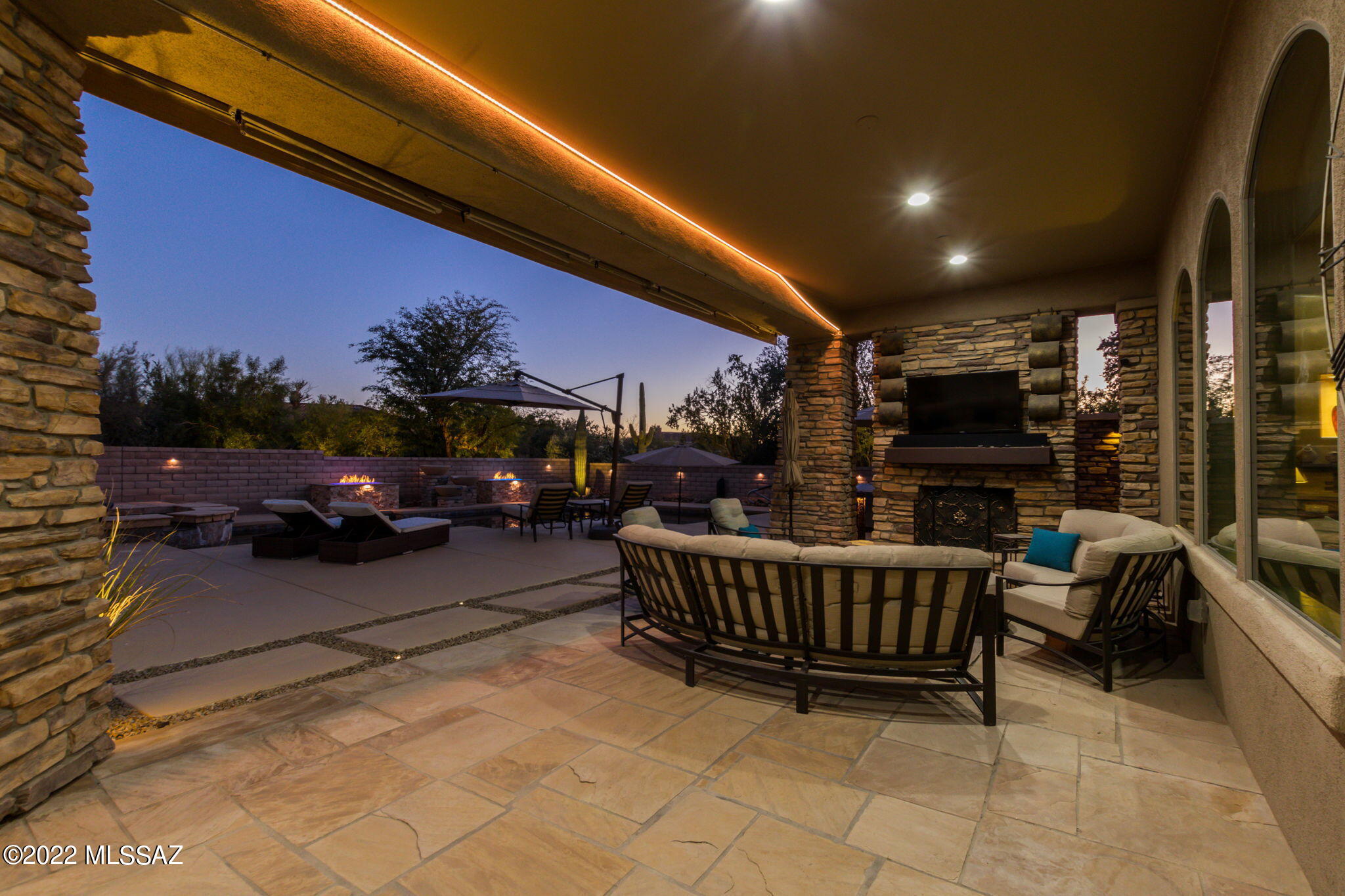 Dos Lagos at Dove Mountain (1-91) - Residential
