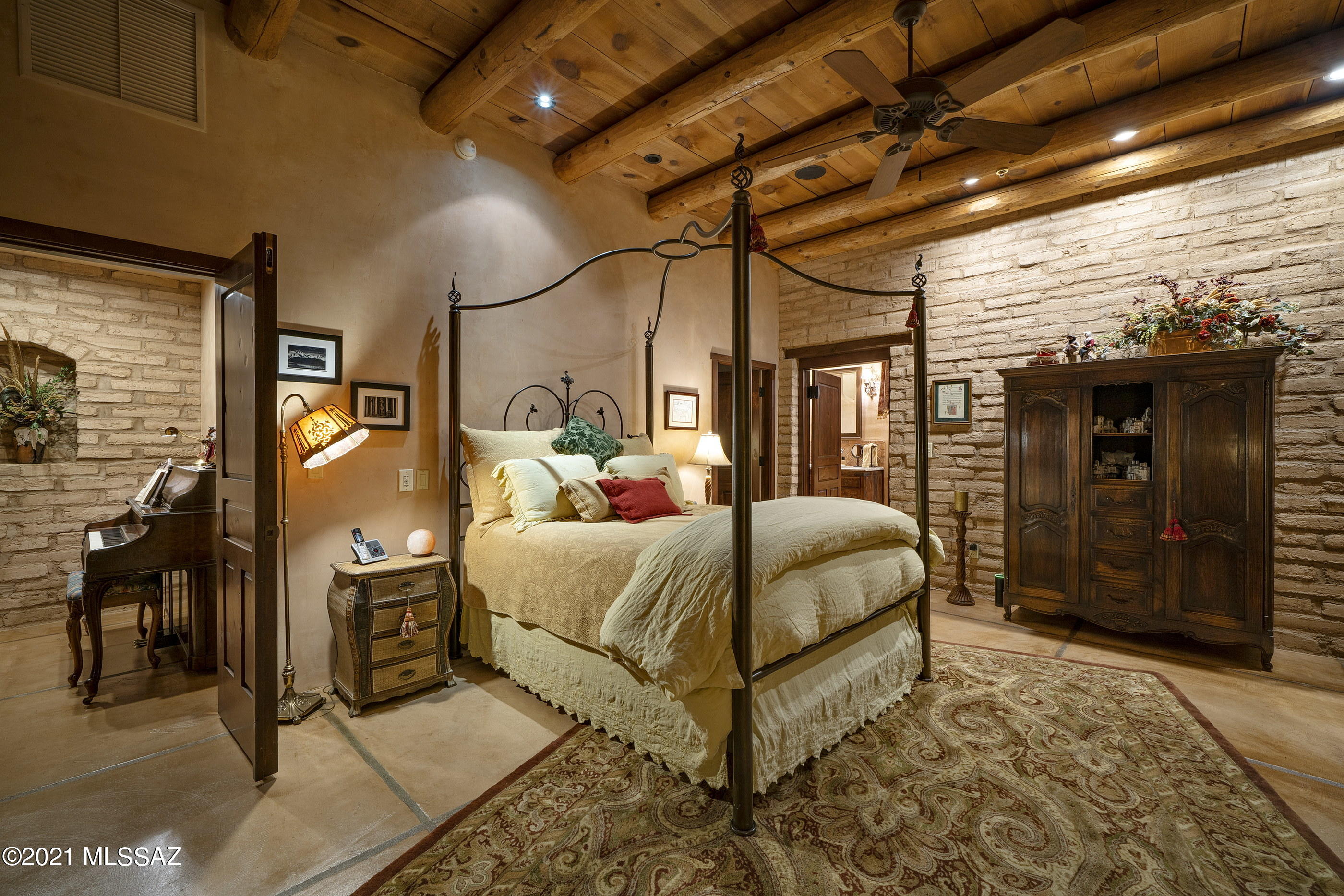 Honey Bee Ridge(The Estates At) - Residential