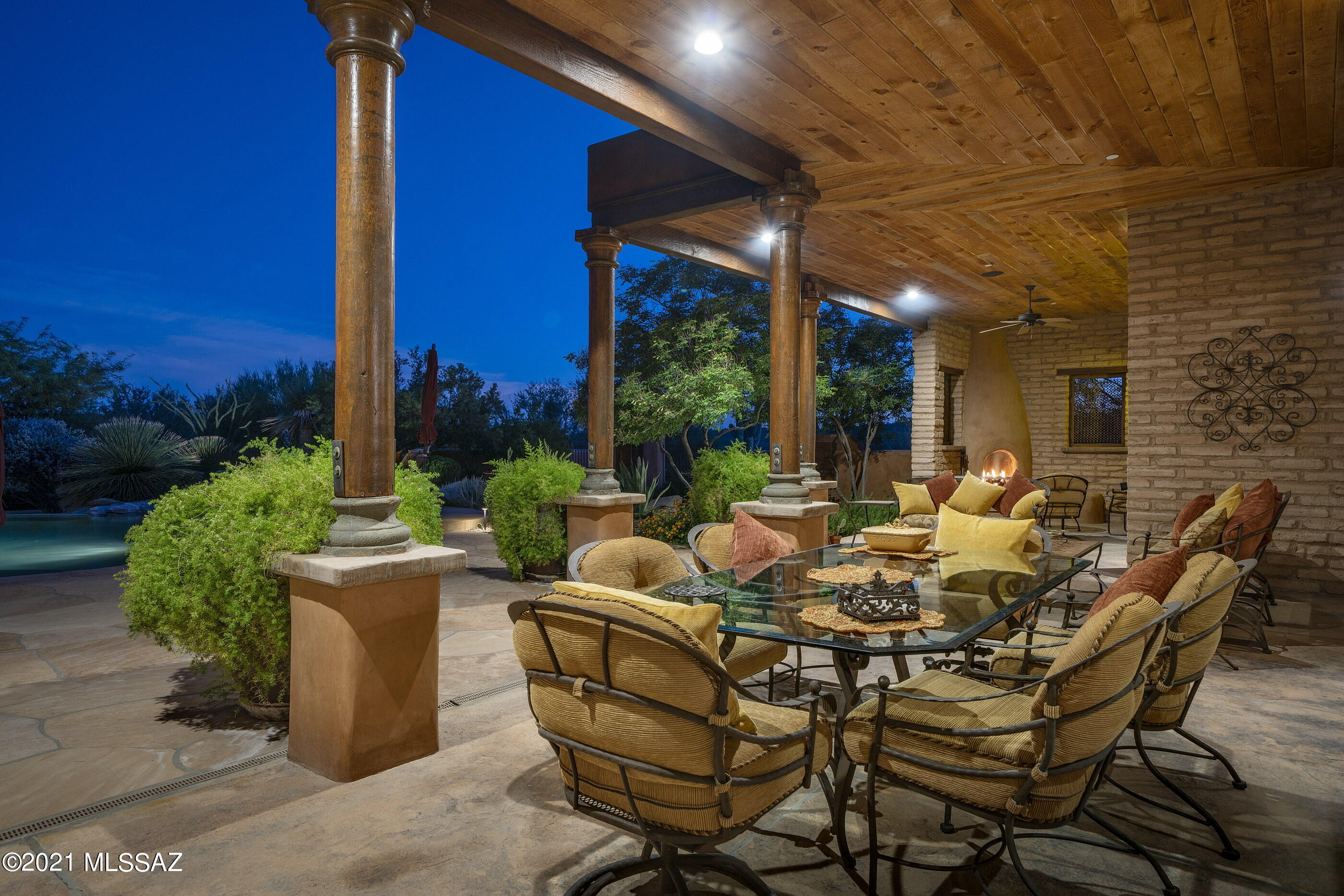 Honey Bee Ridge(The Estates At) - Residential