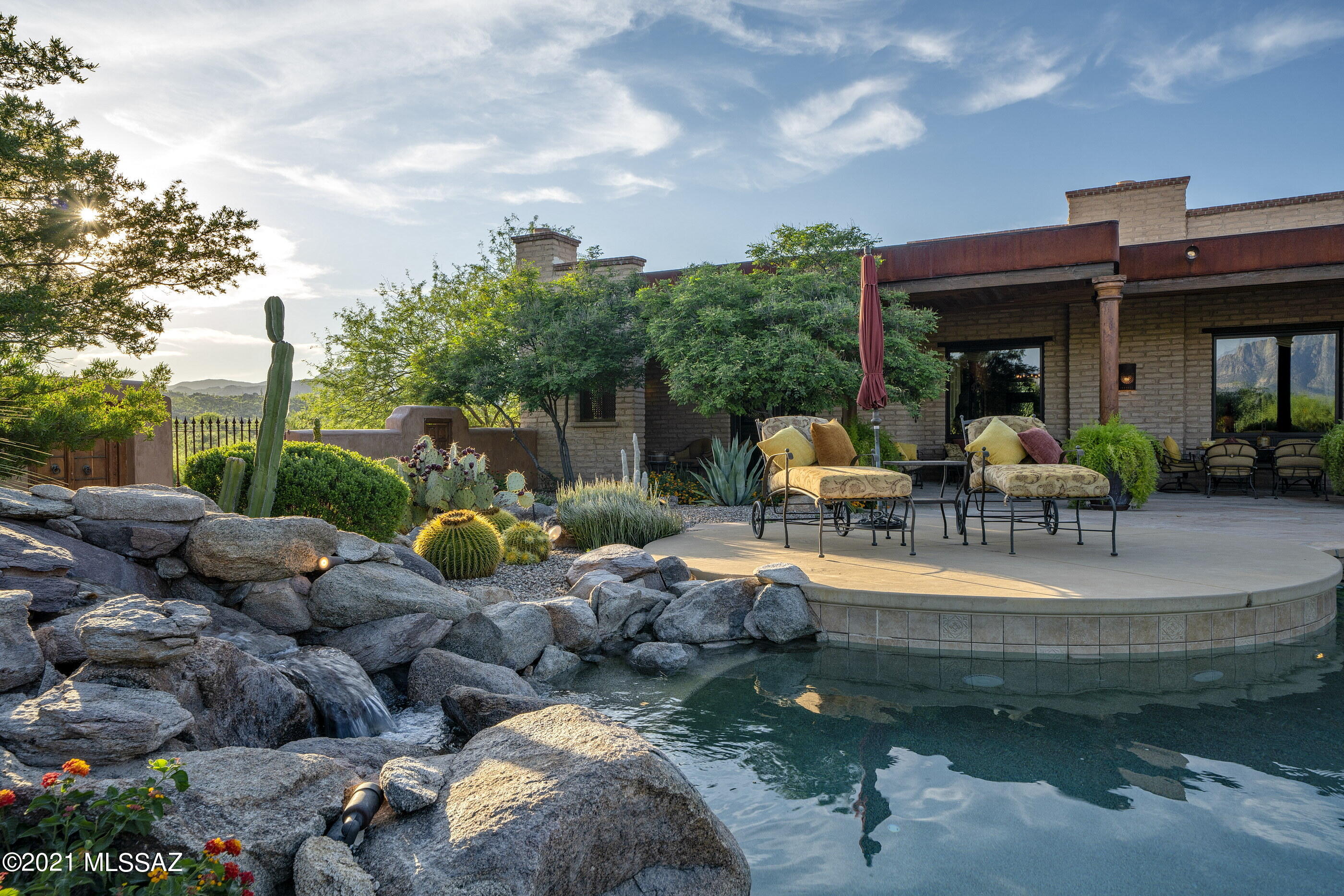 Honey Bee Ridge(The Estates At) - Residential