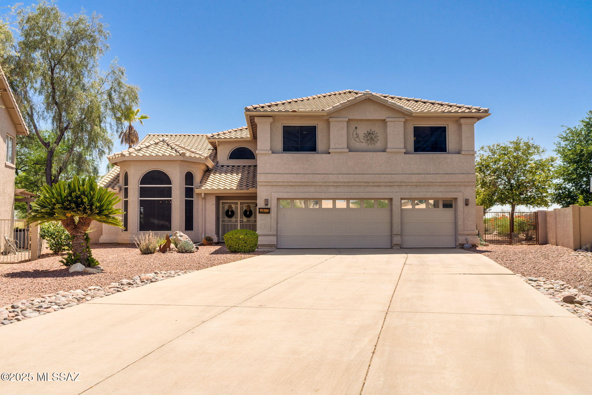 1943 W Desert Highlands Drive