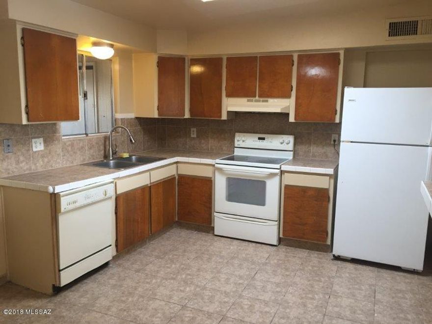 This conveniently located,East-Side Townhome has 1,080 sqft of living space! Minutes away from shopping, bus-route, and parks. Featuring 3bd/2ba, tile flooring throughout, ceiling fans in bedrooms, spacious master shower, an enclosed AZ room w laundry, a large covered patio, double gate in the rear yard with alley access, AND no backside neighbors. Showing by appointment only. Rent $900       Deposit $900    Pet fee $150.