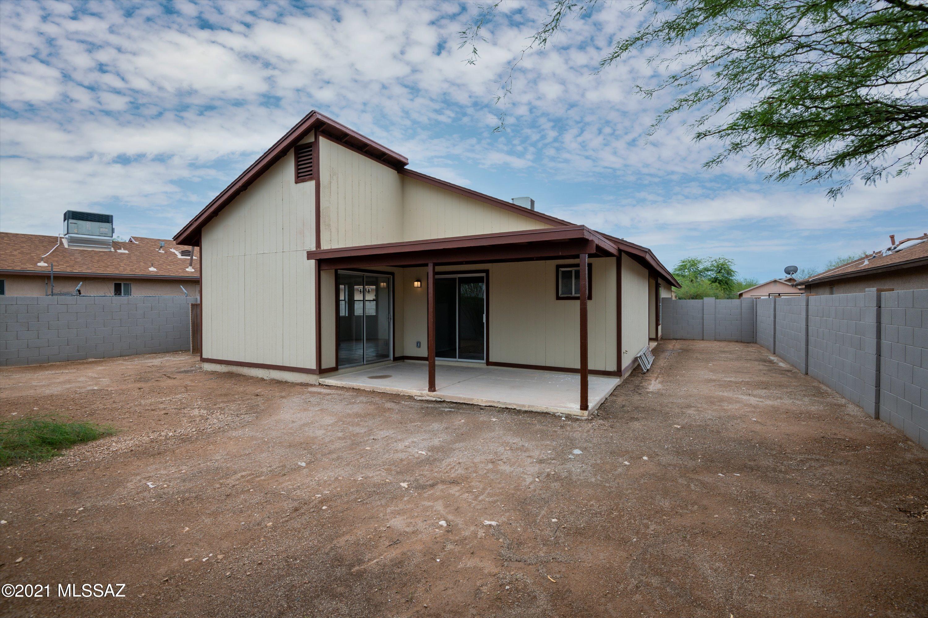 Los Olivos Est I (1-24) - Residential
