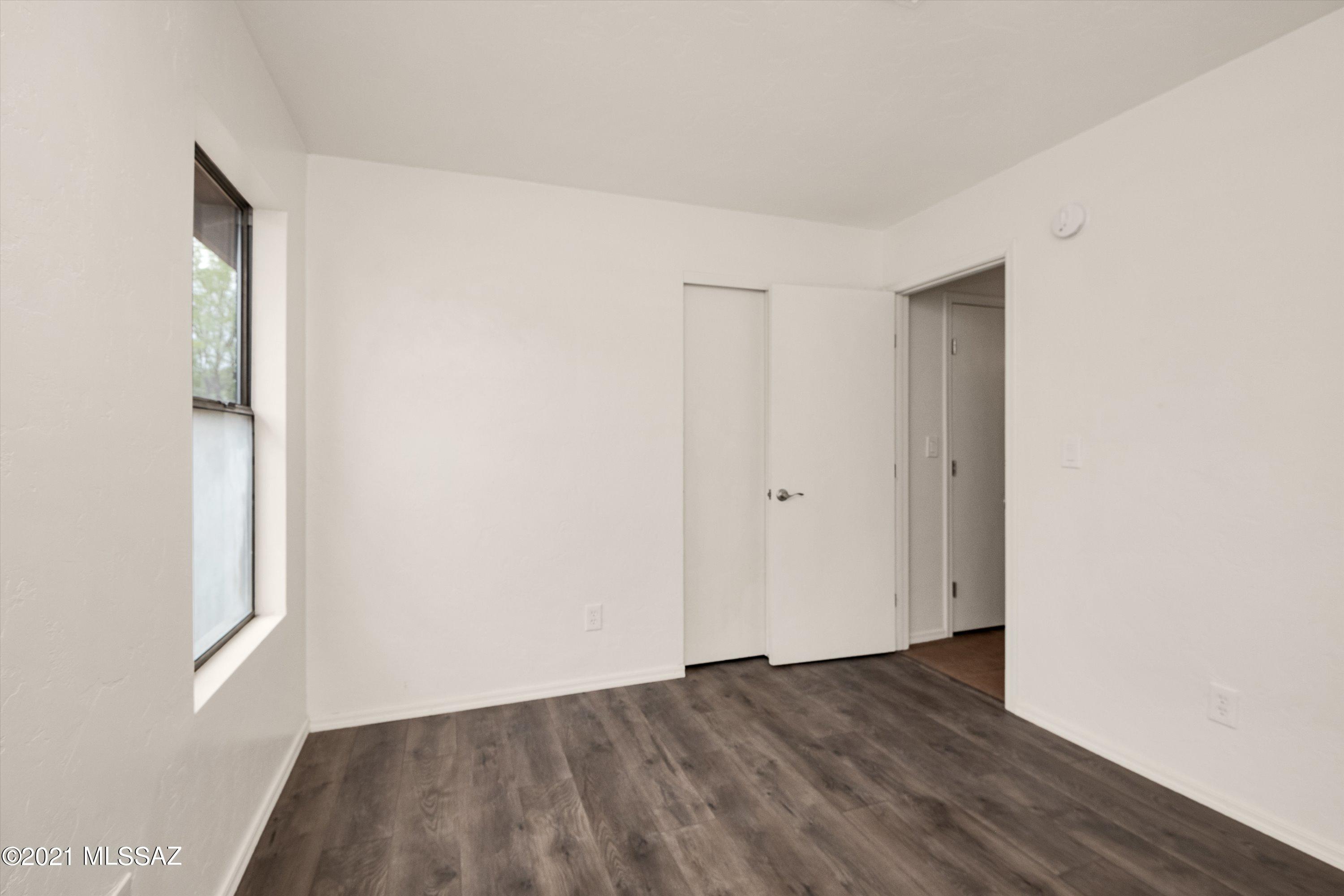 Los Olivos Est I (1-24) - Residential