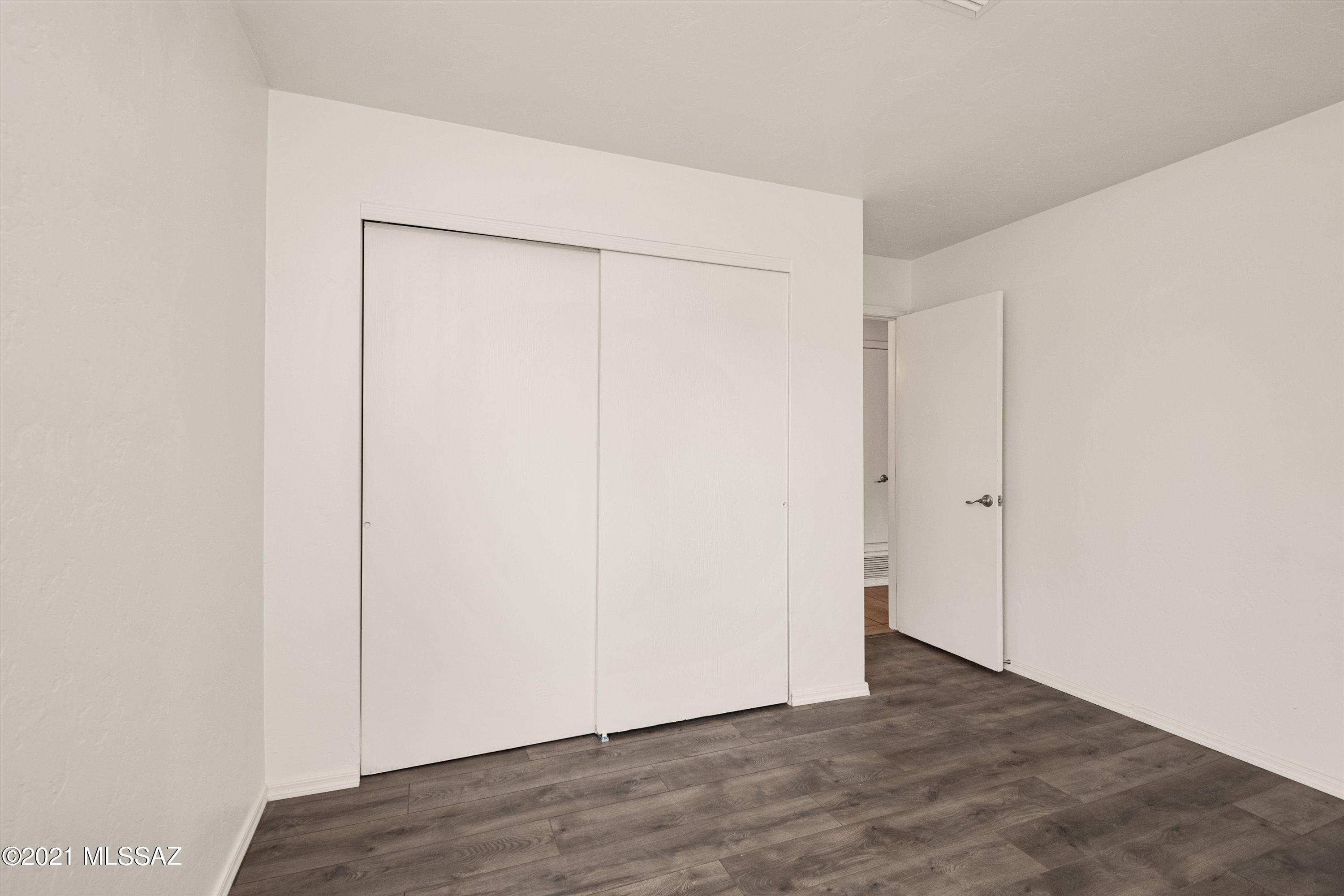 Los Olivos Est I (1-24) - Residential