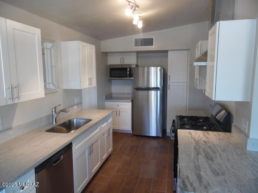 Tucson, Arizona 85719, United States, 4 Bedrooms Bedrooms, ,2 BathroomsBathrooms,Residential,Active,185572