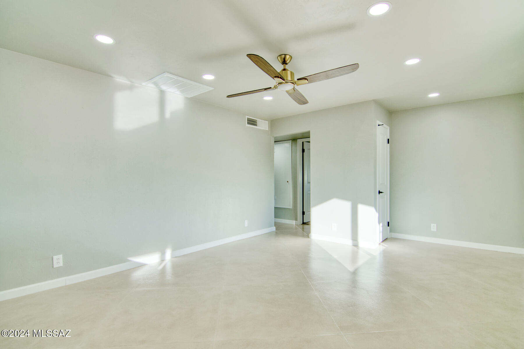 Mountain View Acre Farms - Residential