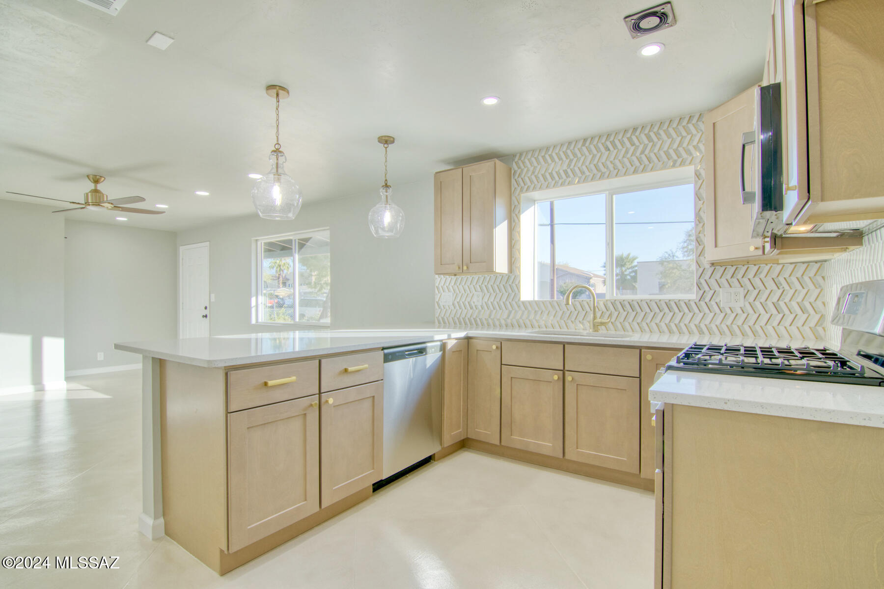 Mountain View Acre Farms - Residential