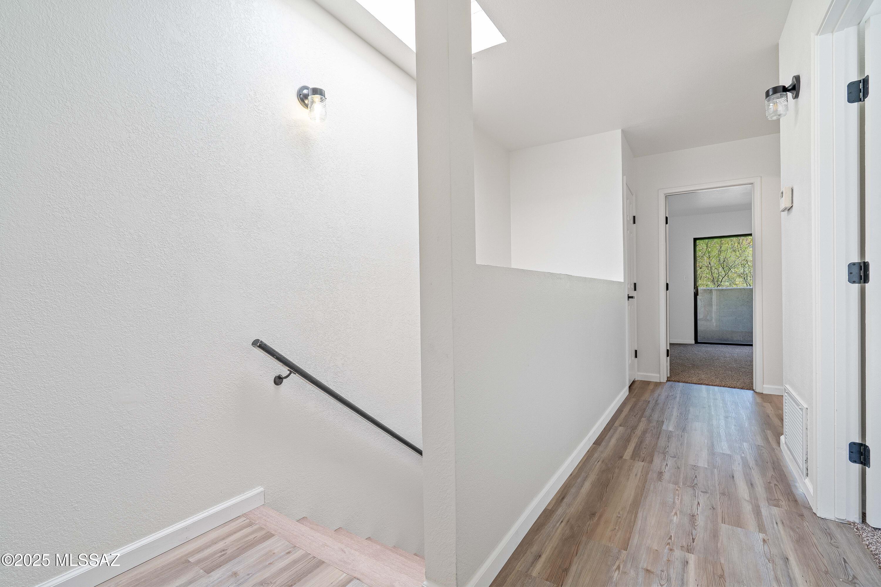 Las Lomitas Townhouses - Residential