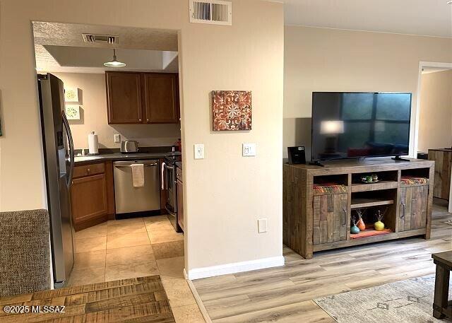 5855 N Kolb Road 9102