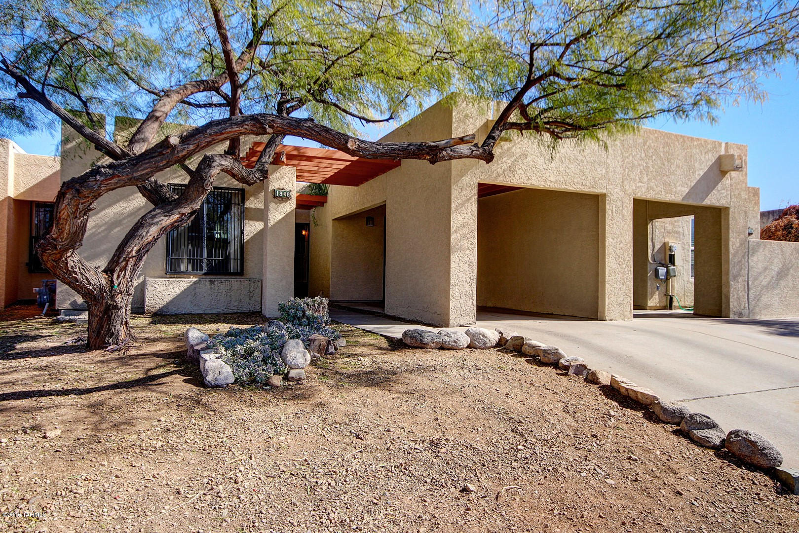 Cloverleaf Townhouses (1-63) - Residential