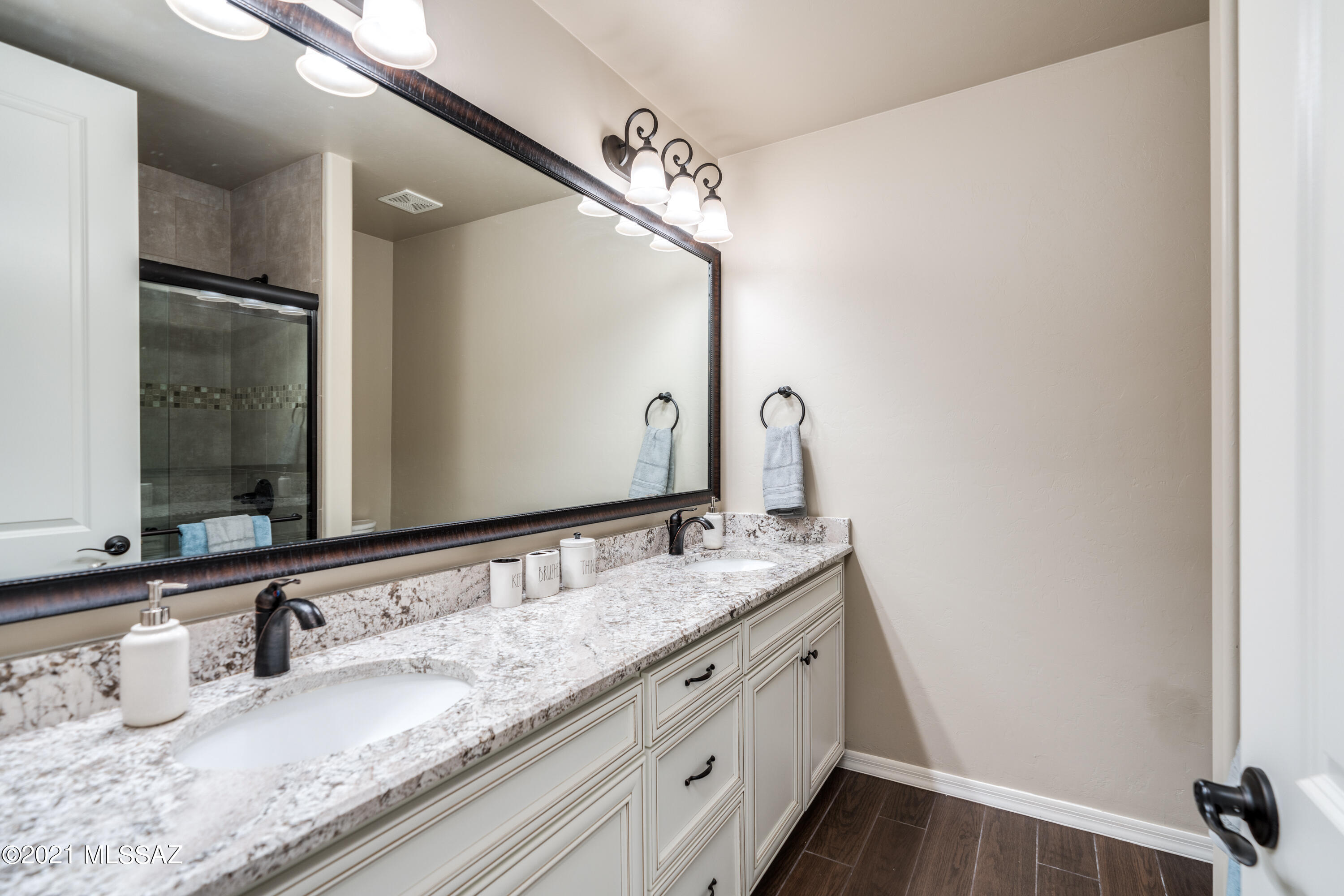 Vistas Del Sol - Residential