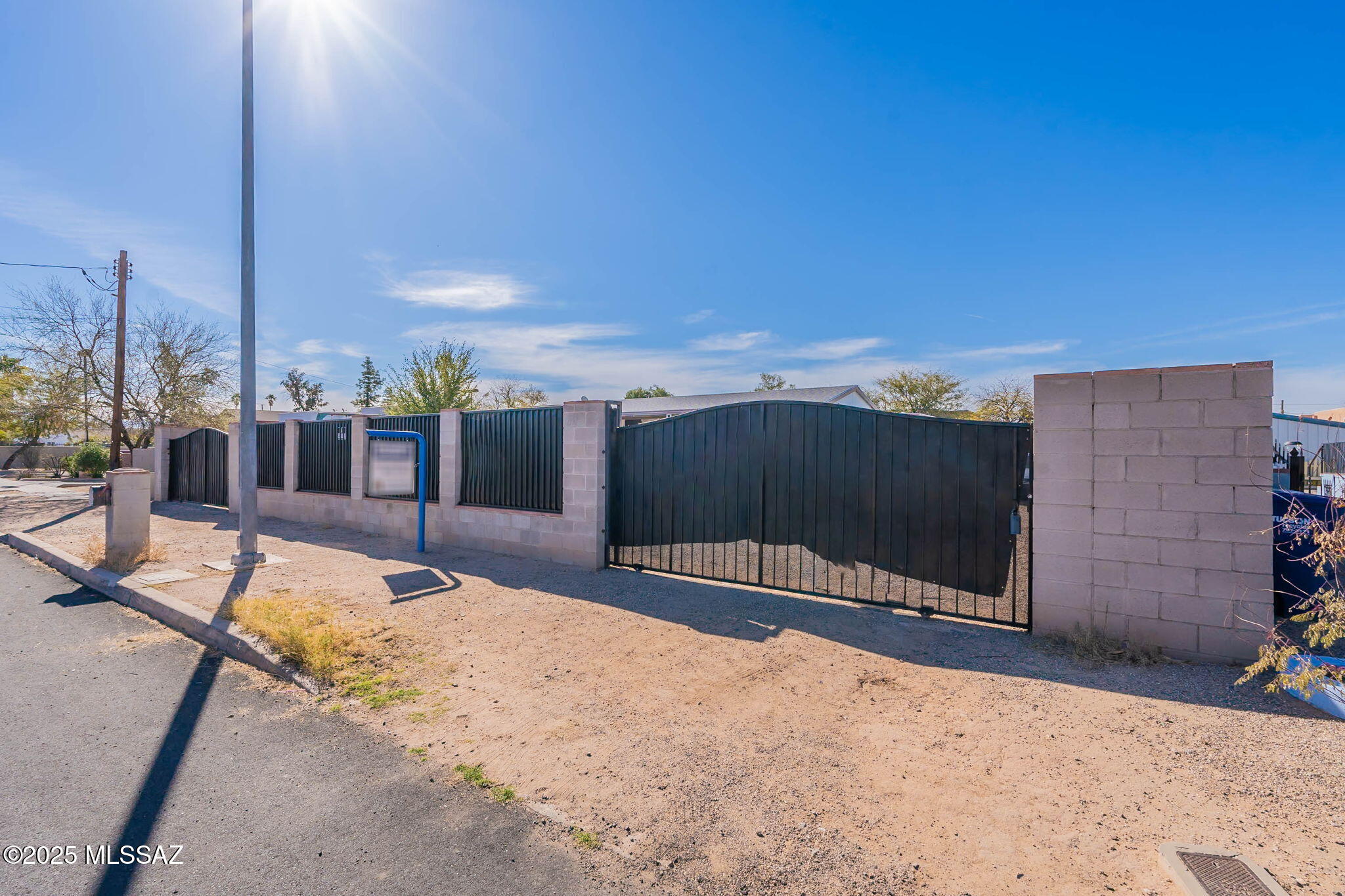 50 E Mohave Road