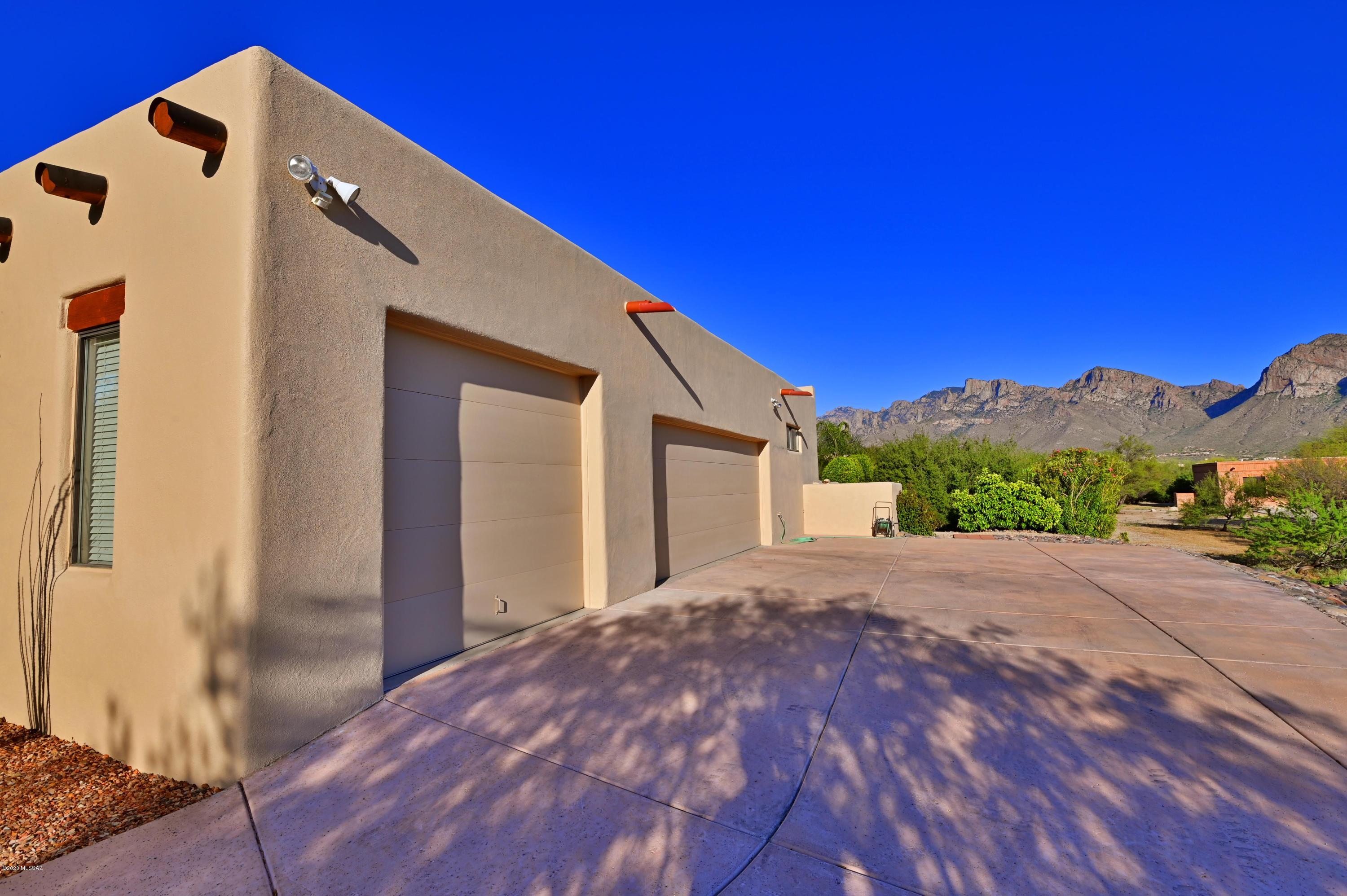 Monte Del Oro (1-187) - Residential