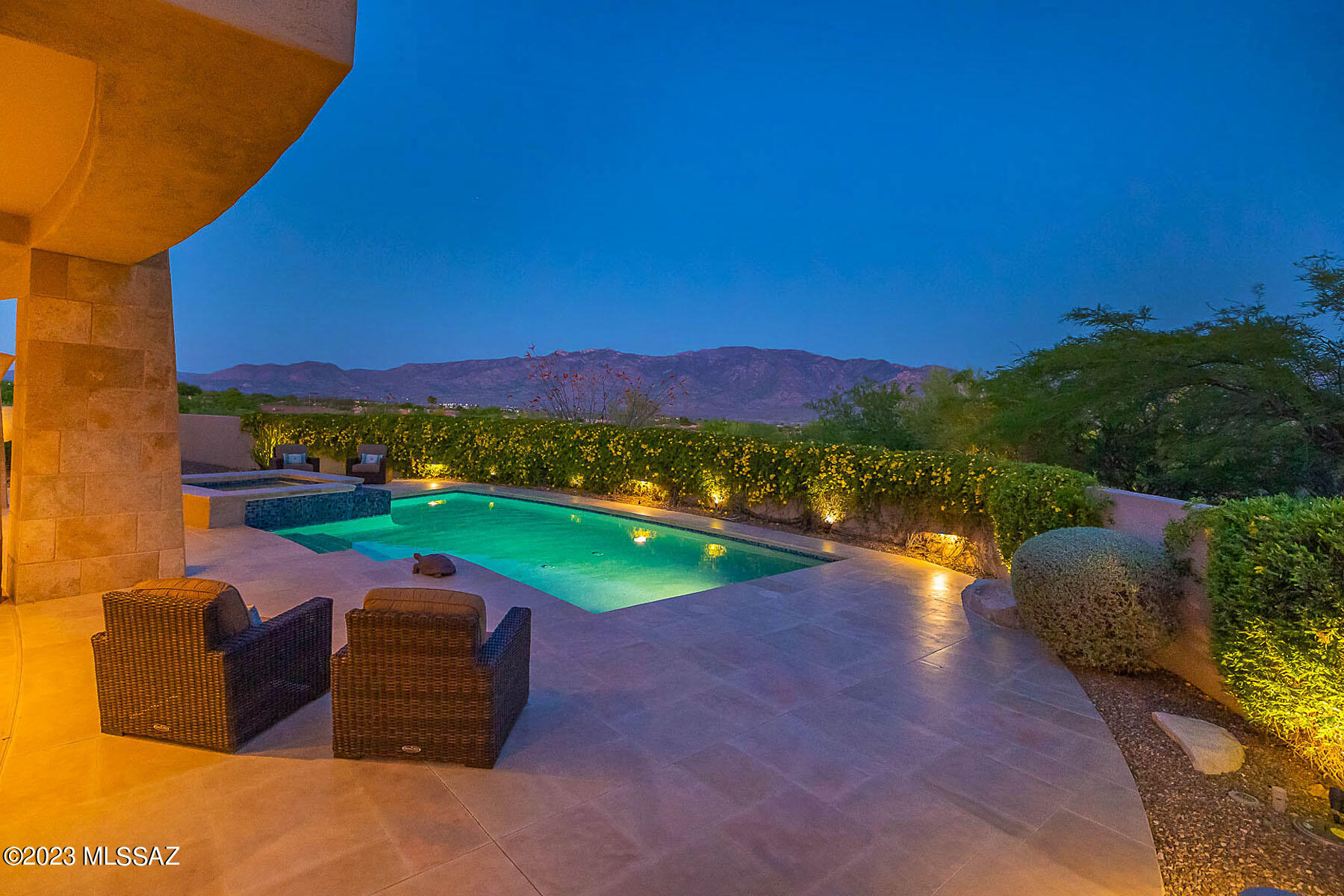 Honey Bee Ridge(The Estates At) - Residential