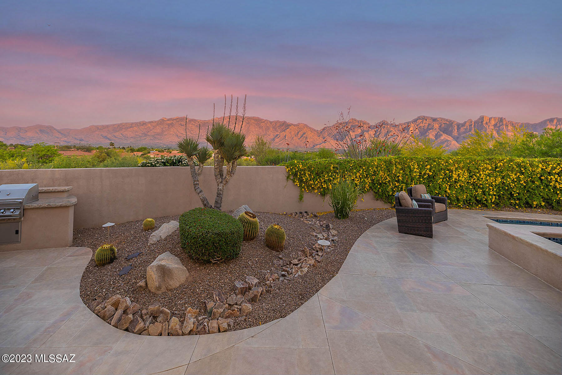 Honey Bee Ridge(The Estates At) - Residential