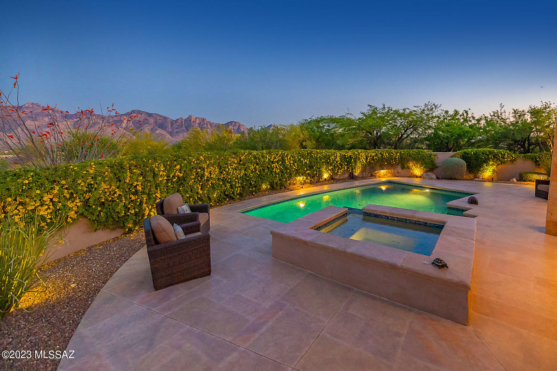 Honey Bee Ridge(The Estates At) - Residential