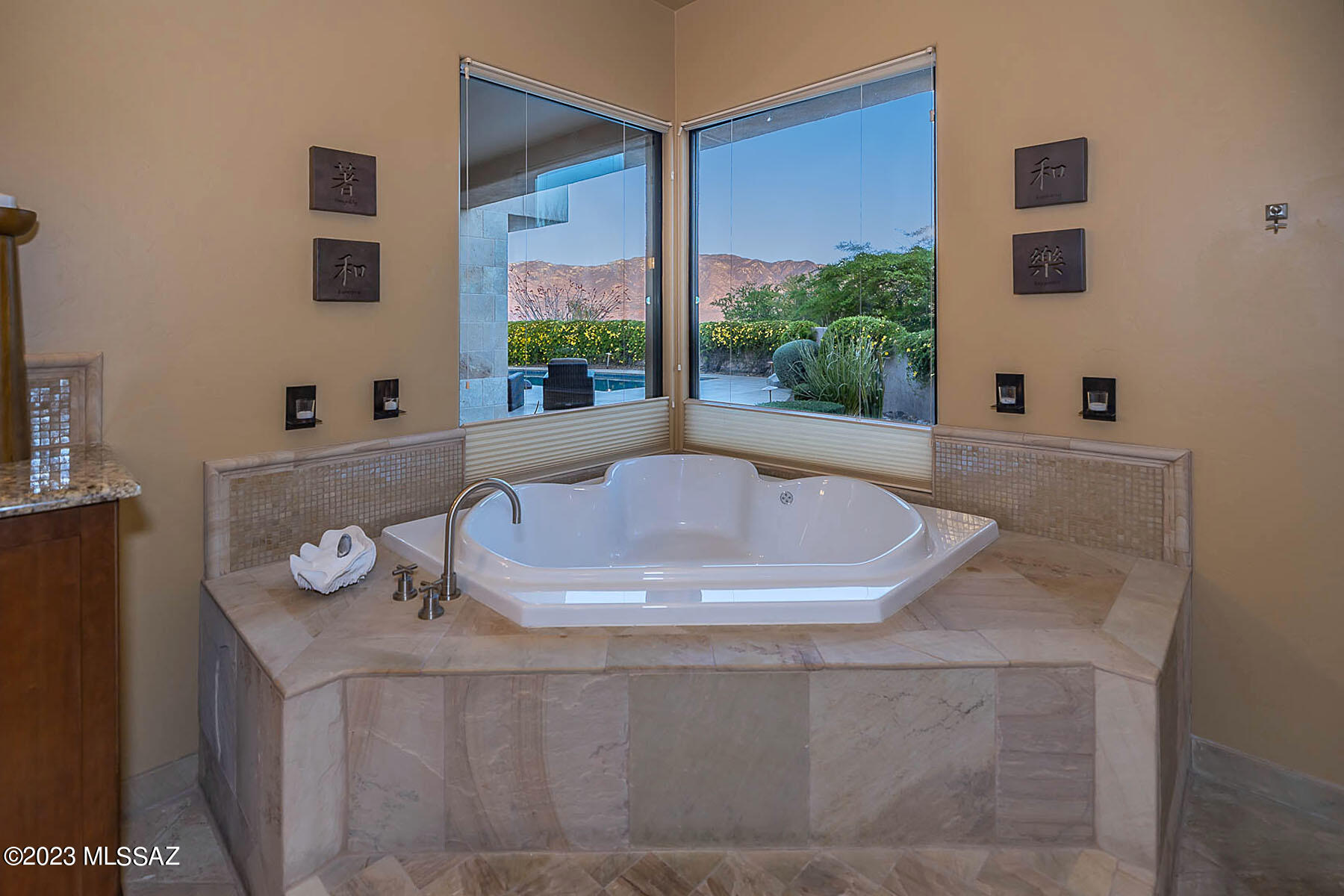 Honey Bee Ridge(The Estates At) - Residential